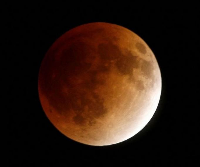 Gorgeous 'Blood Moon'